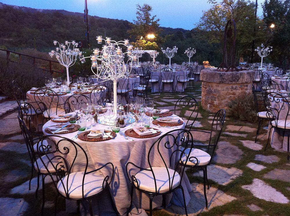 Aparthotel Borgo Fastelli Sarteano Exterior foto
