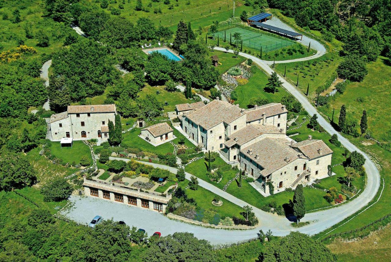 Aparthotel Borgo Fastelli Sarteano Exterior foto